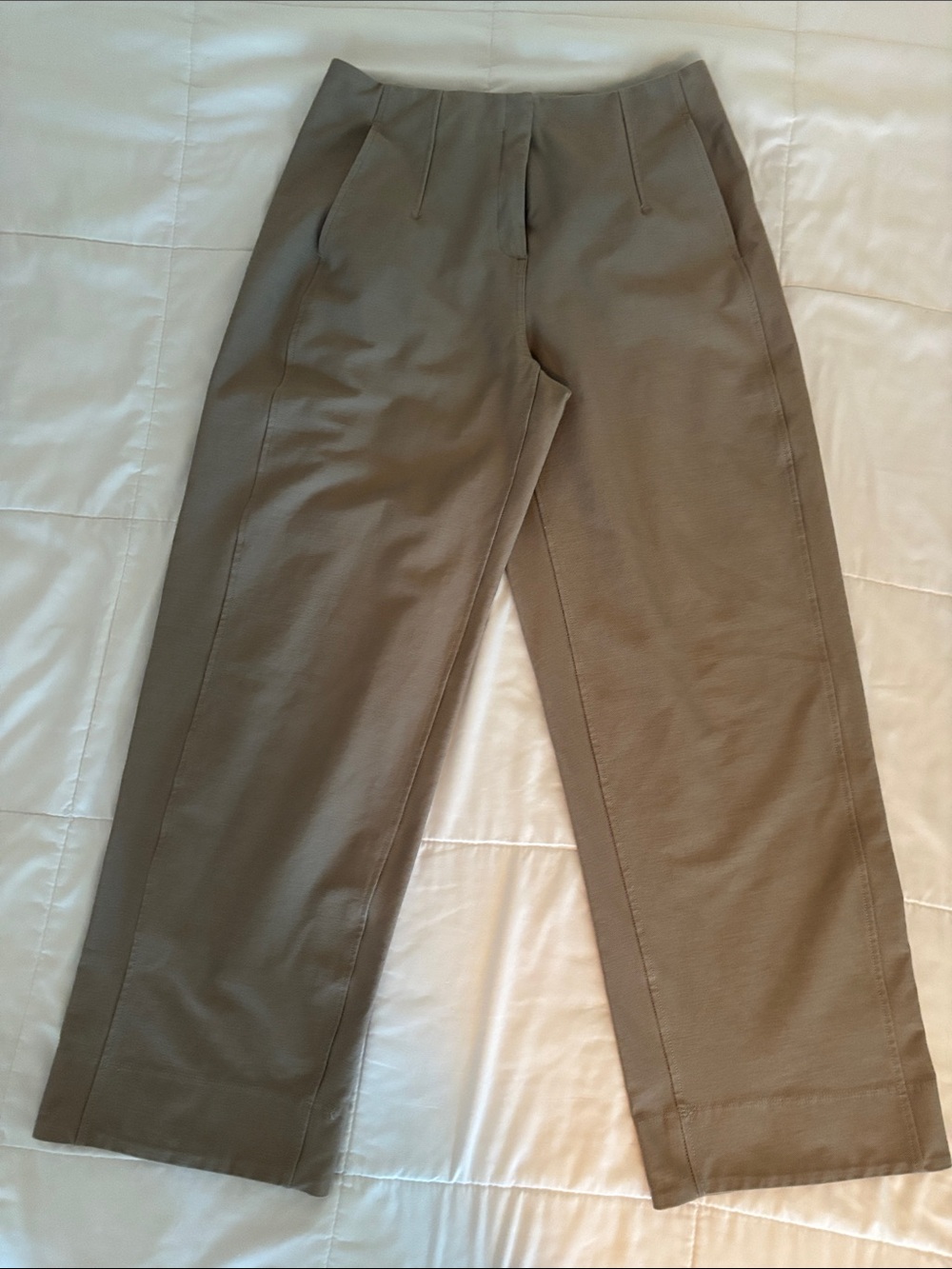 lululemon athletica Wide Leg Pants in Olive Green